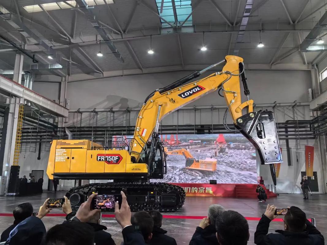 濰柴智慧重工新工廠 智能科技引領(lǐng)建筑工程機(jī)械新篇章